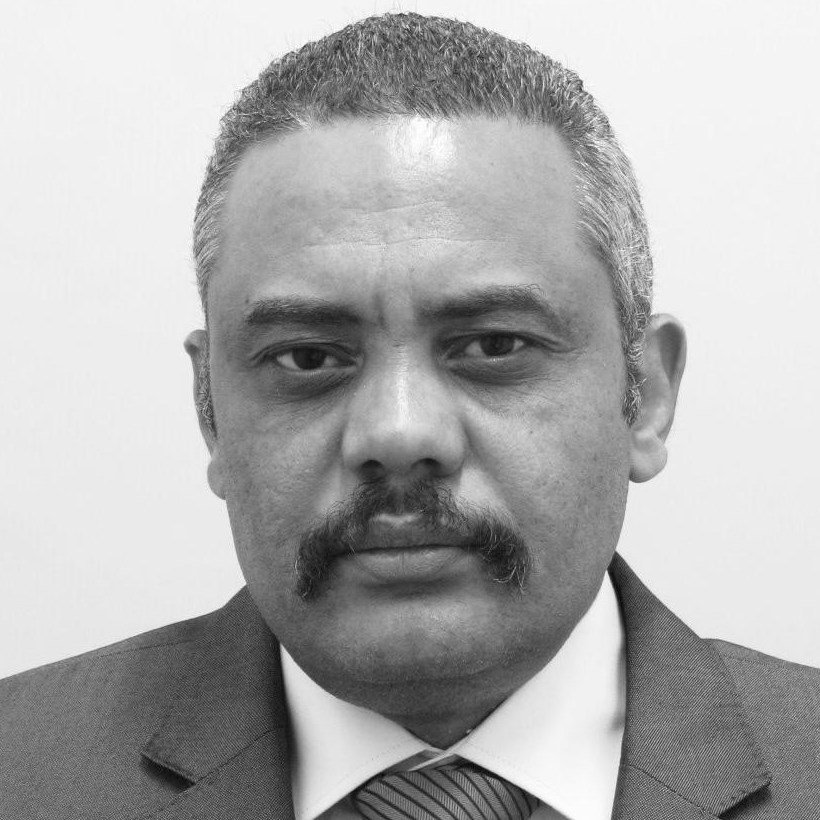 عمر عبد العزيز