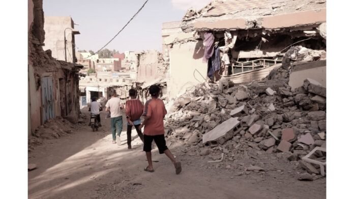 يوم في حضرة الزلزال.